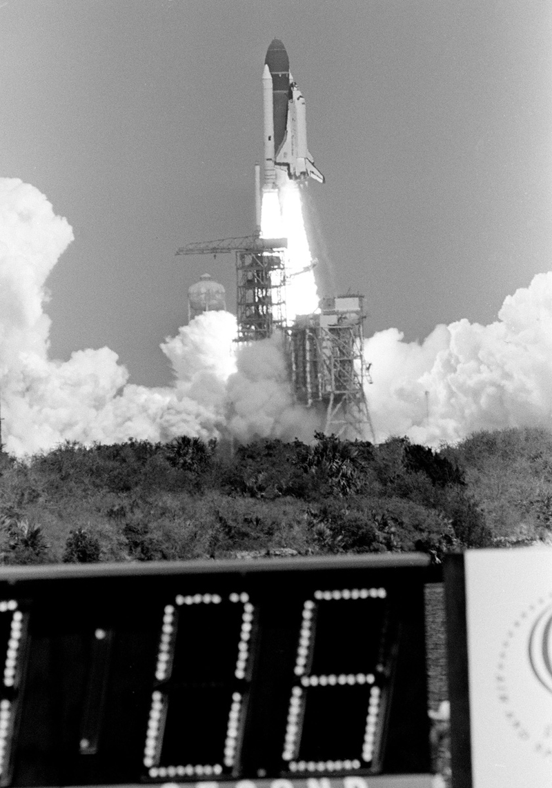 Illustration for article titled The History of NASA's Iconic Countdown Clock (And a Look at the New One)